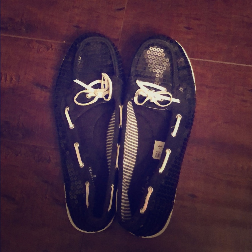 Sequined Black Shoes